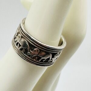Vintage Band Ring 925 Sterling Silver Elephants Animal Motif Sz 6.5 Width 10 mm